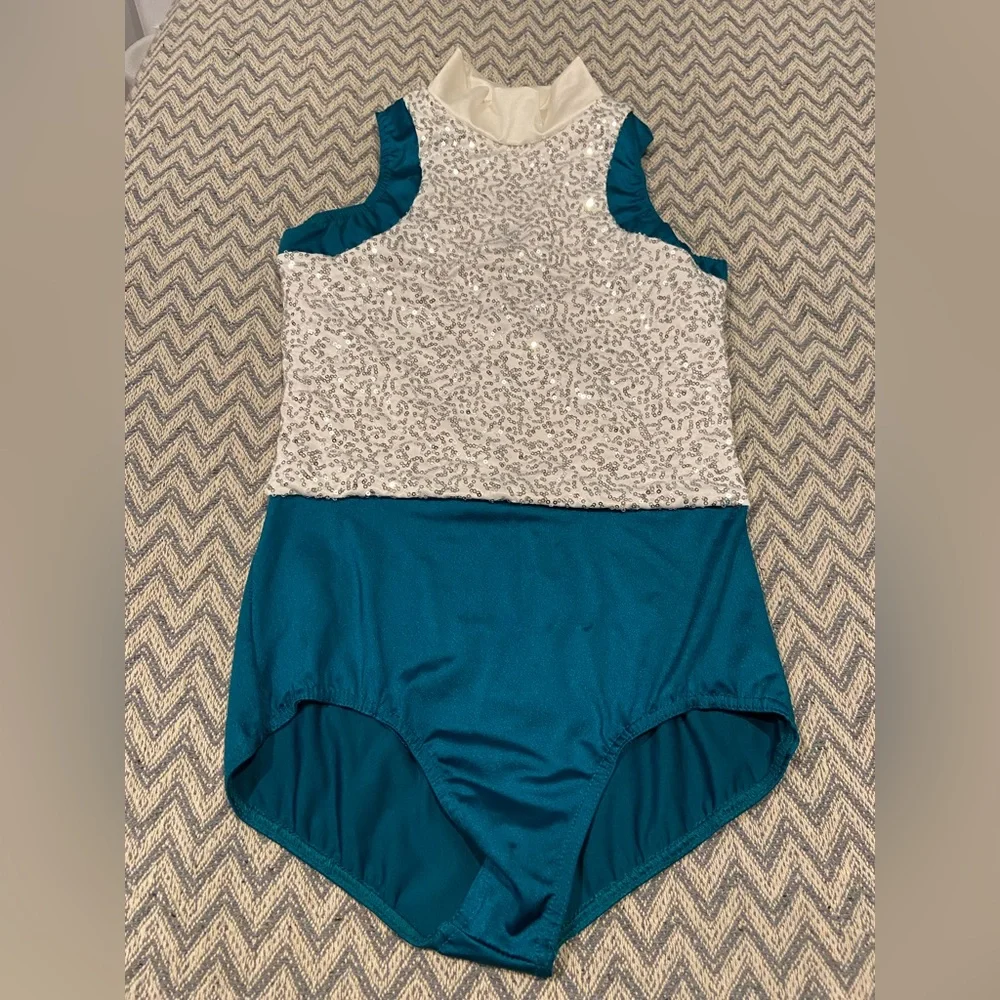 Weissman Showtime “Jump” 2-Piece Dance Costume – Adult Medium
